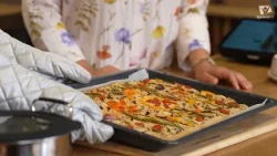 Poftă de Viață – Focaccia Florală, Pesto de Leuștean și Limonadă de Clitoria cu Paula Florea