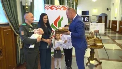 A large family takes center stage. The "Batskava Kashulya" award was presented in Pinsk.